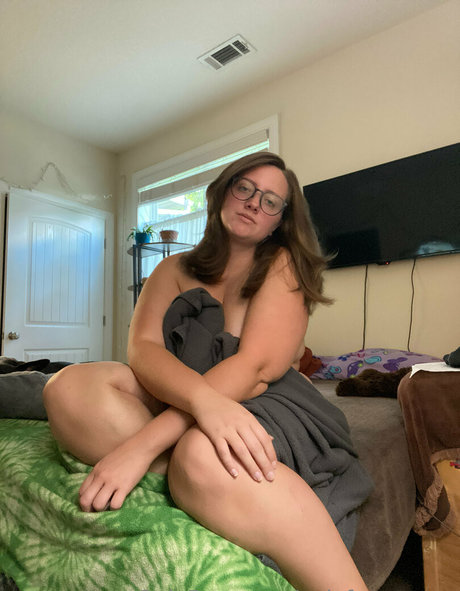 onlyfromsaraa nude model archive