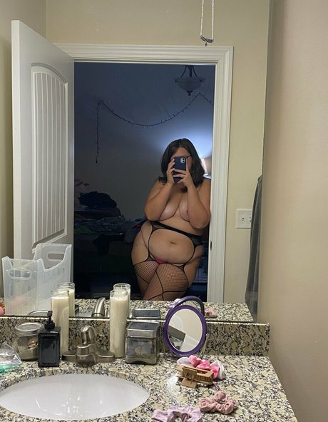 onlyfromsaraa erotic model pics