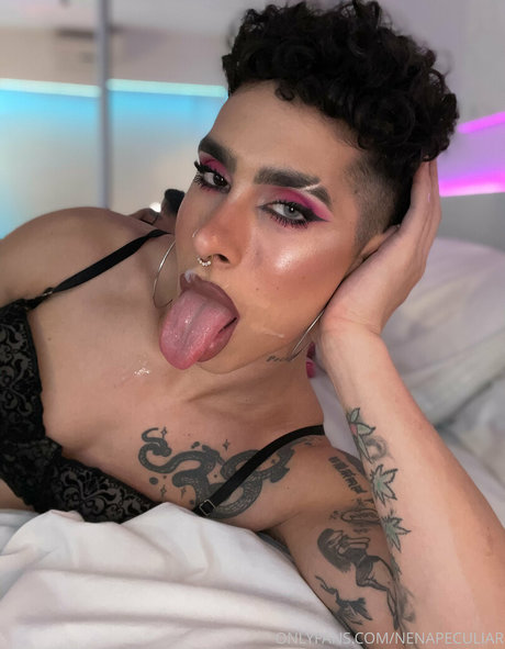 Hungbratz beautiful pornstar archive