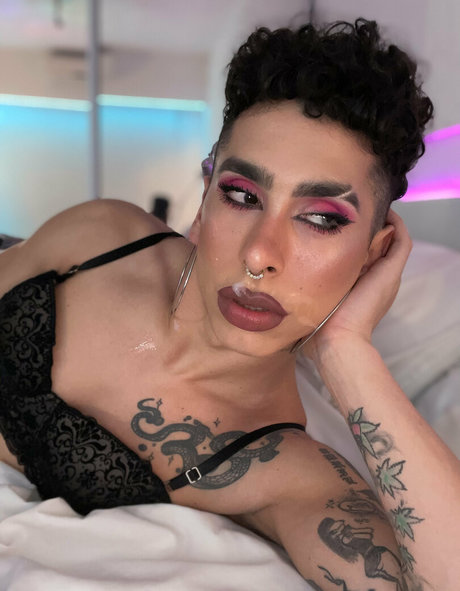 Hungbratz pornstar top photo