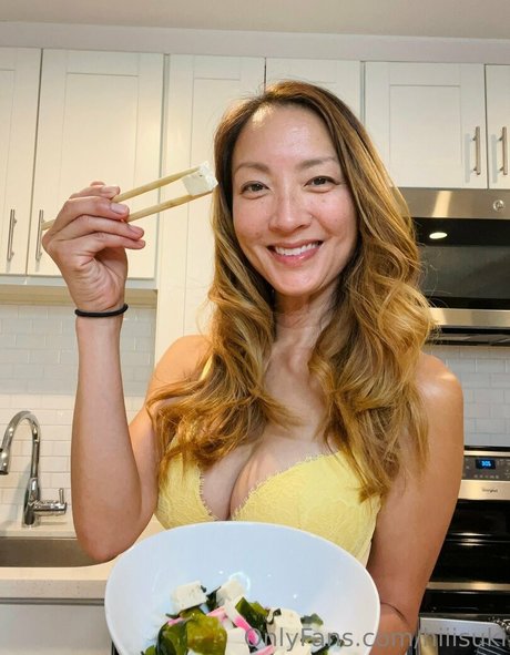 hiiisuki star sexy pics