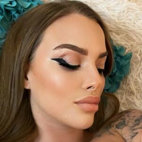 mandyk pornstar naked img