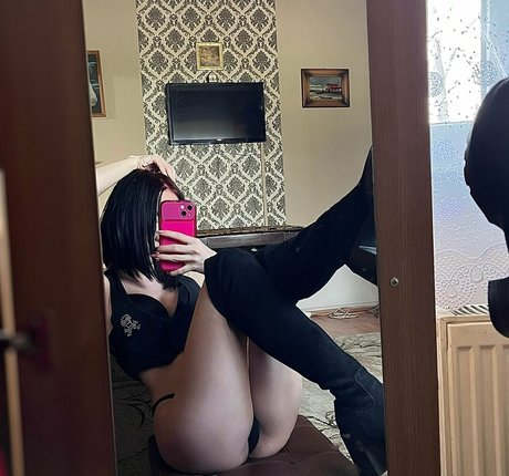 bunny mee star nude galleries