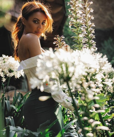 Francia Raisa high quality actress archive