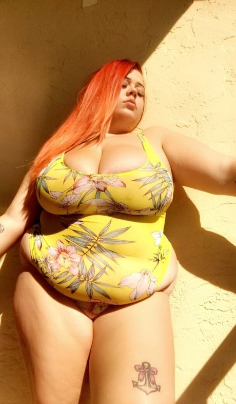 TabbyVonDAMN model erotic img