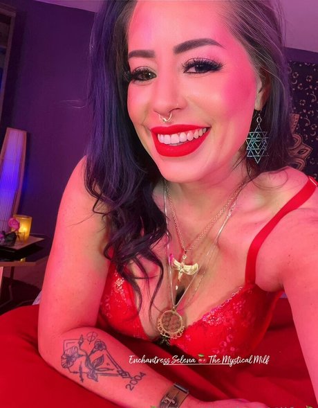 enchantressselenafree hd pornstar image