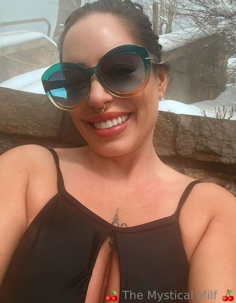 enchantressselenafree erotic star galleries