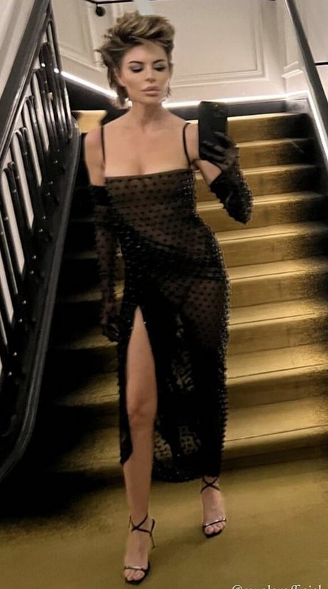 Lisa Rinna hot pornstar photos