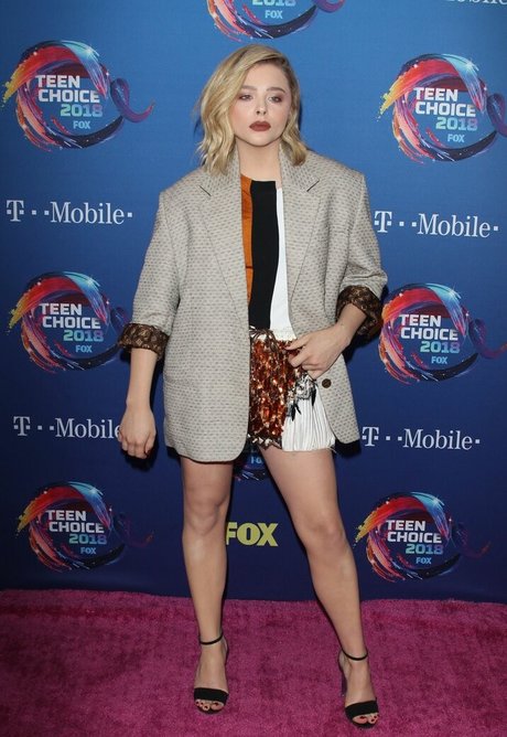 Chloe Grace Moretz art model archive