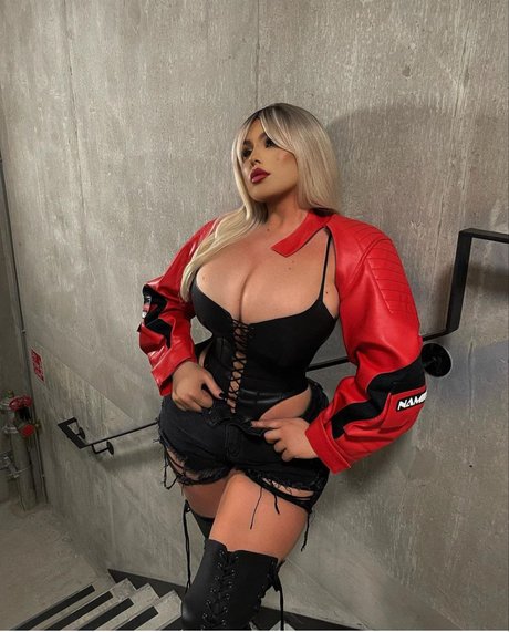 sxmonne free model pictures