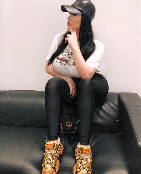 sxmonne top profile image