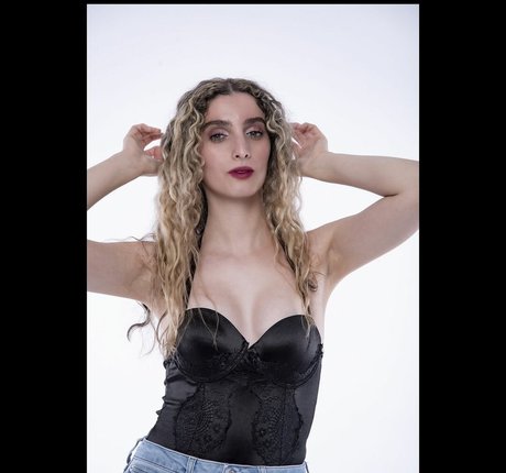 Yanellis Linares nice model pictures