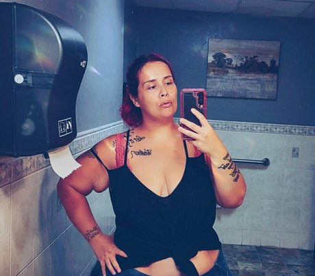 thickmadaamfree profile image