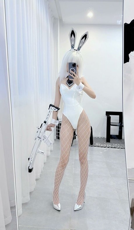 kuuko model hot pic