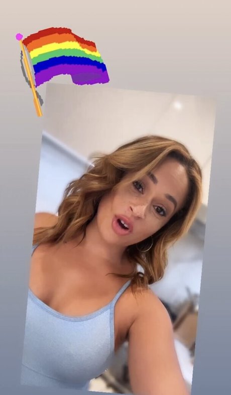 Kayla Braxton sexy star image