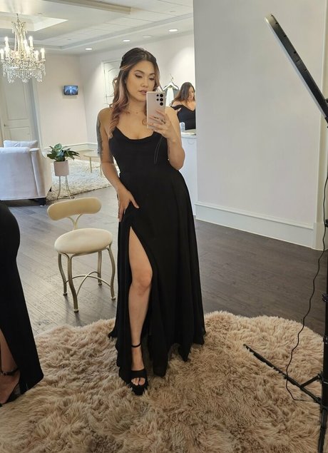 AvaGG adult actress img
