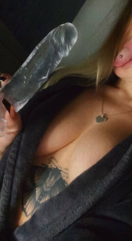 Tegan Tinks art actress archive