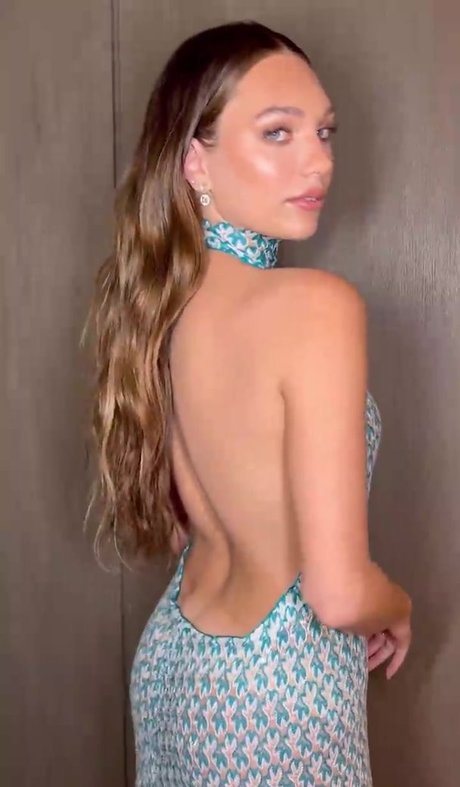 Maddie Ziegler pretty pornstar pictures