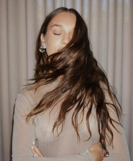 Maddie Ziegler top actress gallery