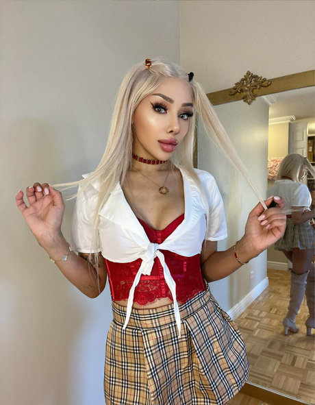 babe nude onlyfans erotic images