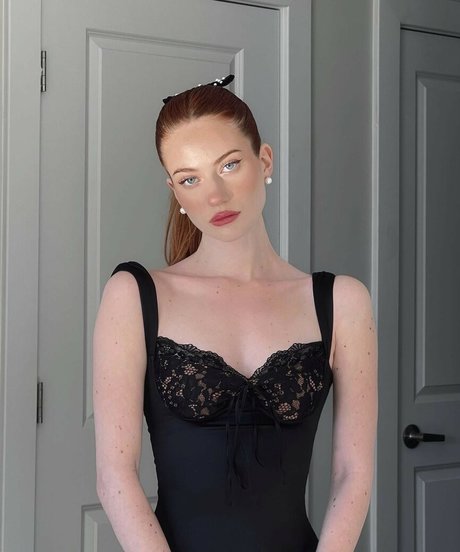 Kennedy Walsh model erotic image