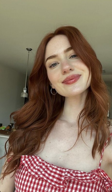 Kennedy Walsh pornstar erotic archive