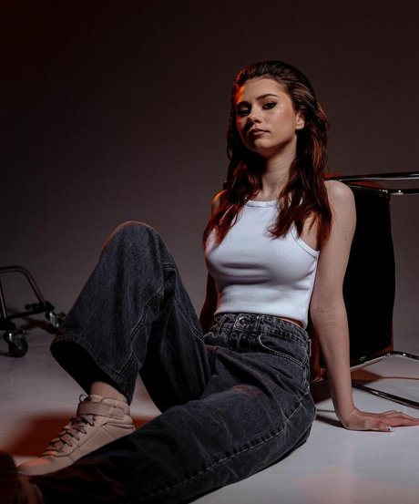 hdsonki hot model pic