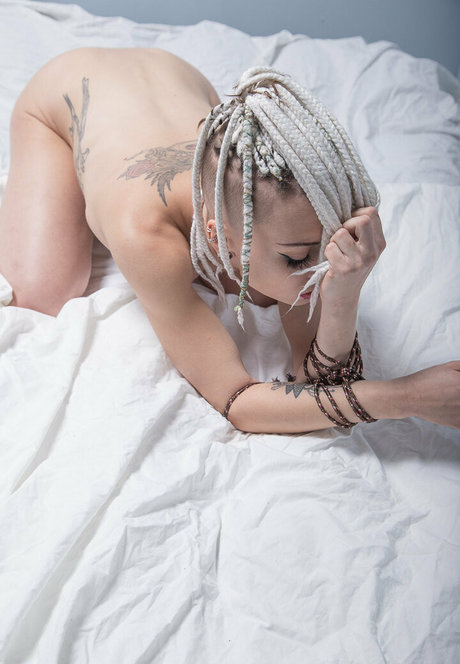 the inkedrabbit model pic