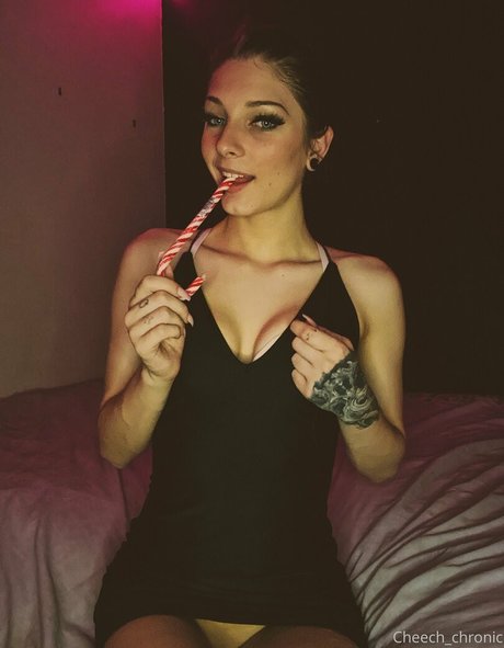 free cheech chronic model beautiful images