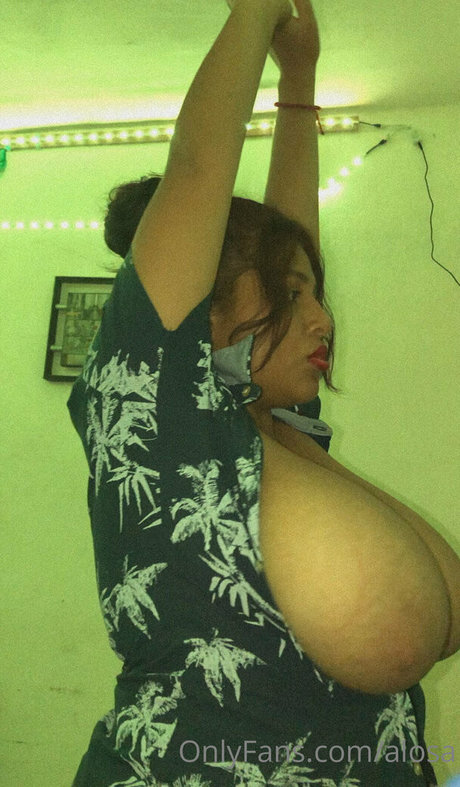 MalaSA model erotic pictures
