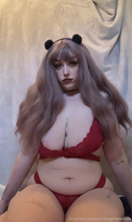 yourbbygirlselmoon top profile image
