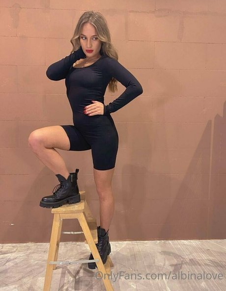 albinalove nude actress photos