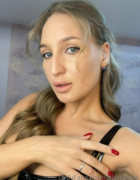 albinalove pornographic model picture