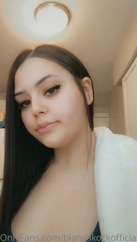 biancakockofficial model exclusive photos
