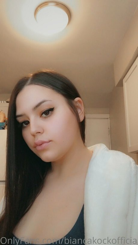 biancakockofficial star hot pics