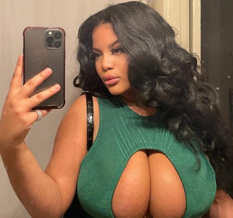 Gabrielle Logan pornstar beautiful photo