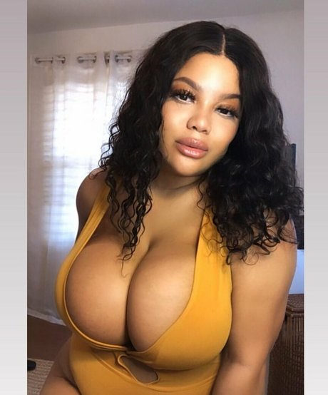 Gabrielle Logan profile image