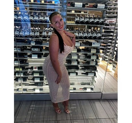 Lizzy Maguire pornstar high quality image