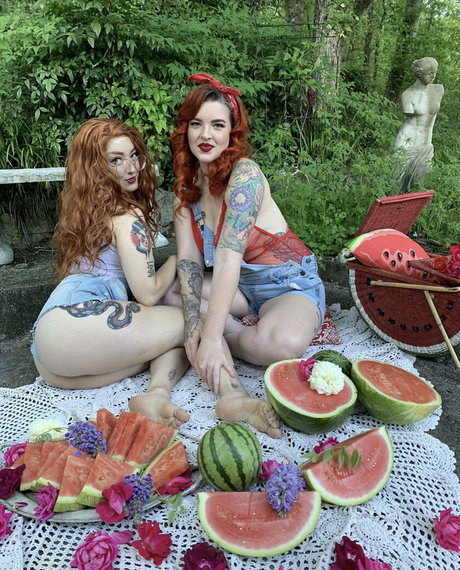 gingertwinsisters pornstar sex archive