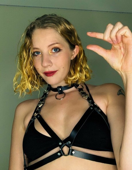 secretary onlyfans pretty pictures