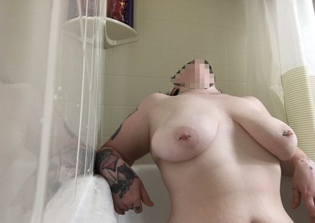 kirbyxx model pretty image