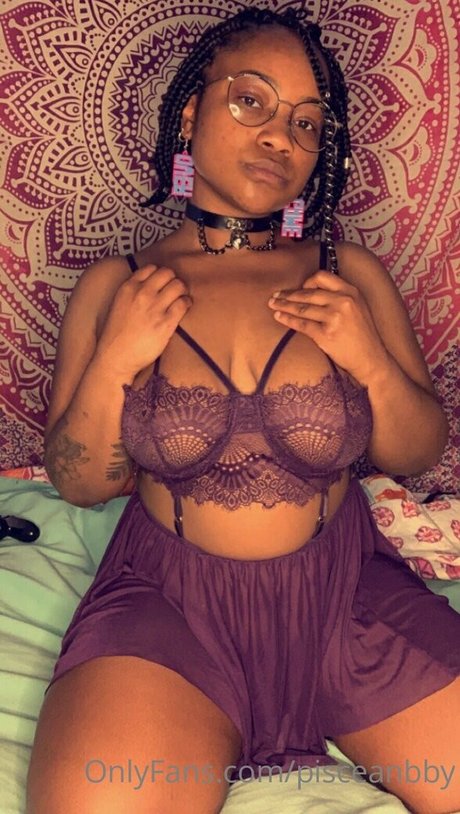 pisceanbby star nude pictures