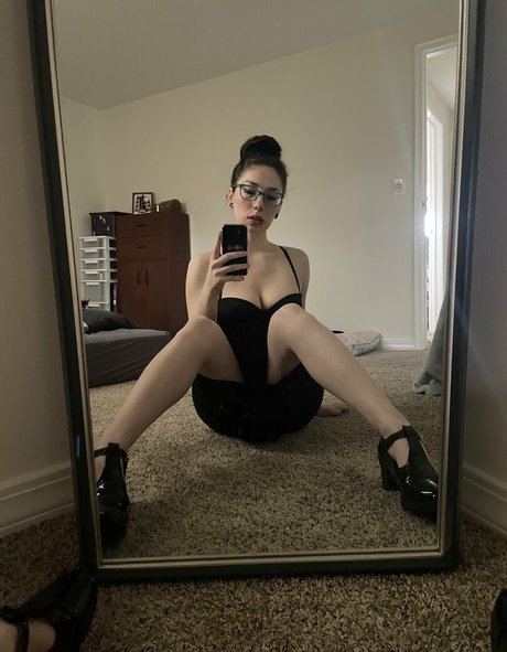 ghostlygothx nudes pornstar image