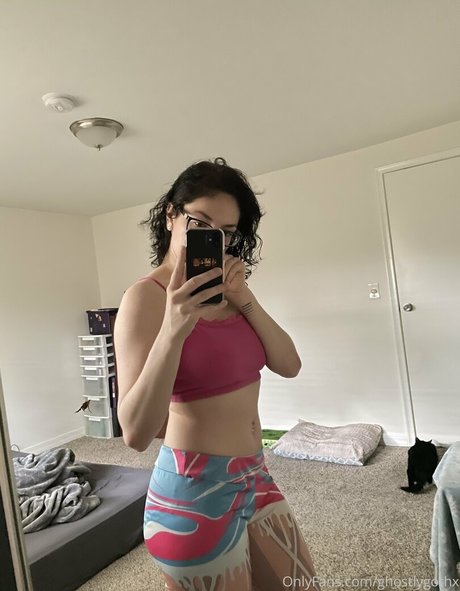 ghostlygothx naked model gallery