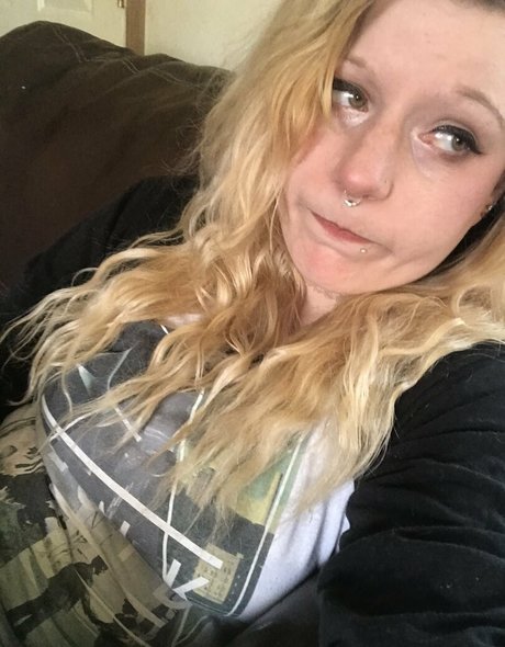 hollynicolebtch model adult photos