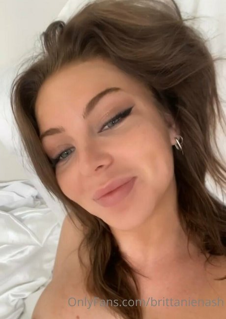 Brittanienash model adult picture