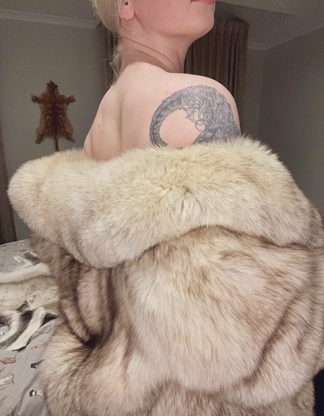 amateur teen onlyfans pornographic picture