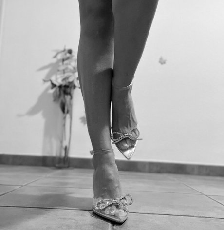 Silvana Vargas model perfect image