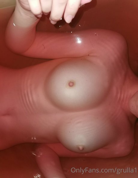 grullabby exclusive pornstar images