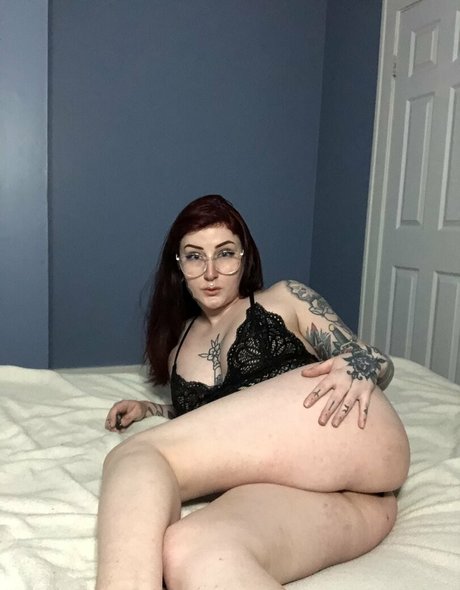 sinisterlilith pornstar sexy pic